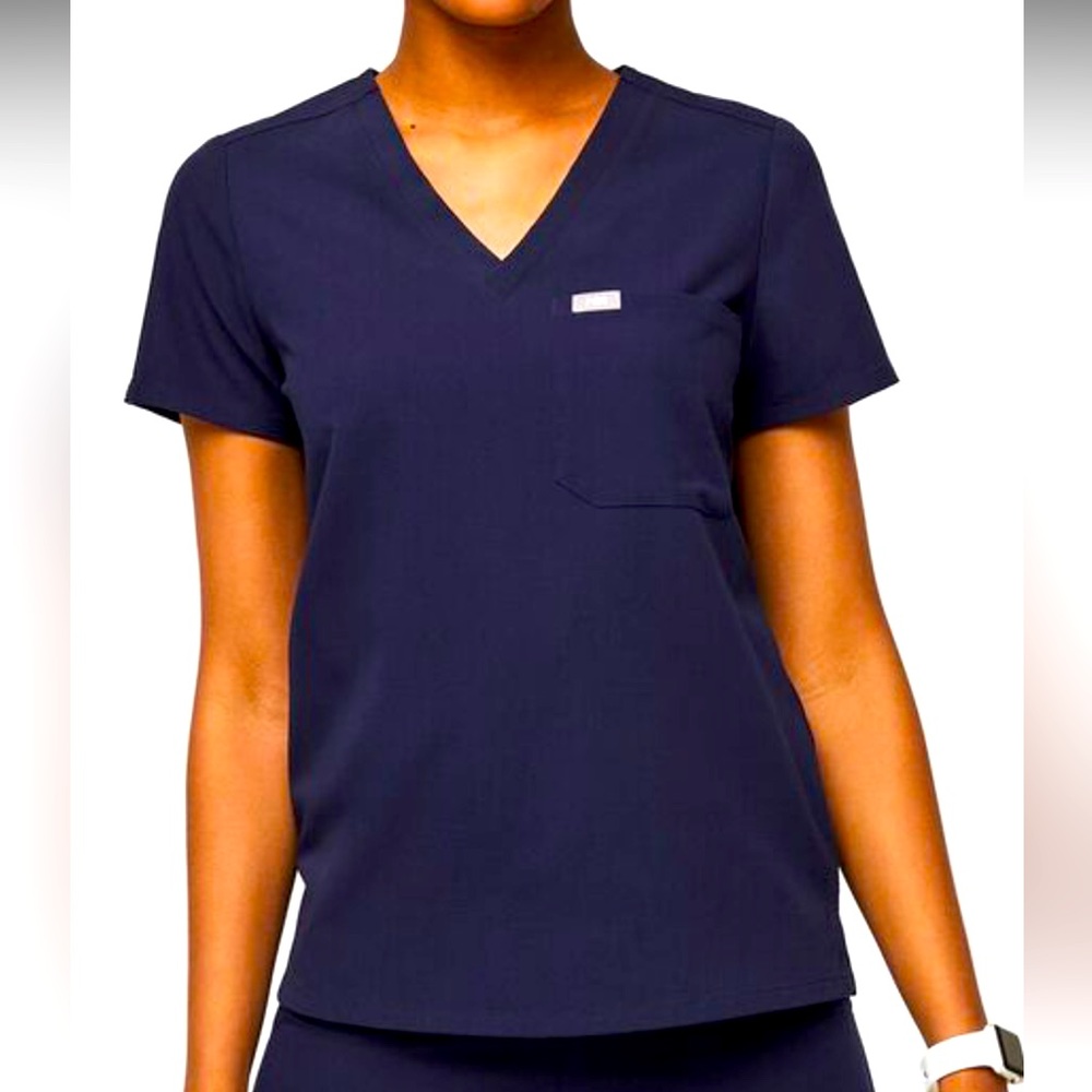 Catarina™ One-Pocket Scrub Top